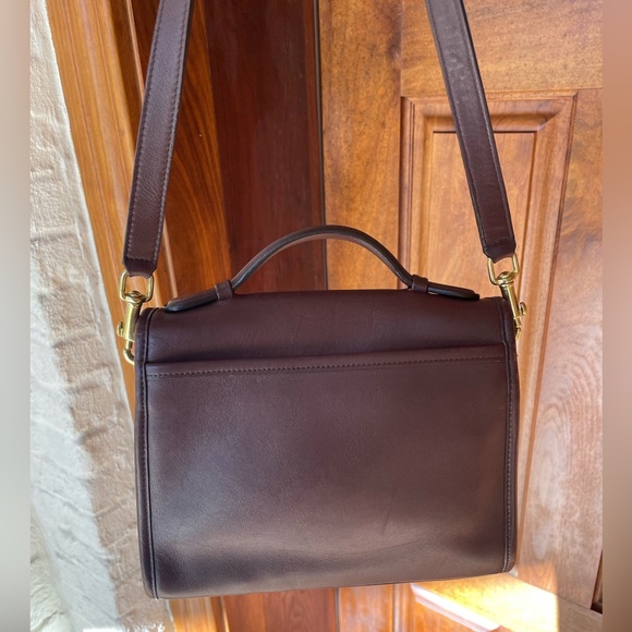Vintage Coach Court Crossbody | 9870 - Brown Leather - Picture 16 of 16